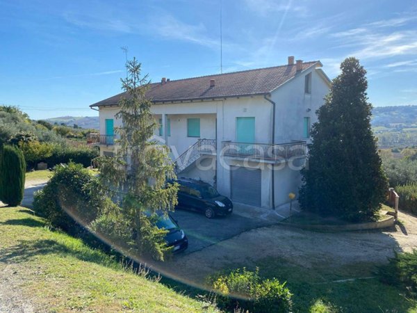 casa indipendente in vendita a Potenza Picena in zona Montecanepino