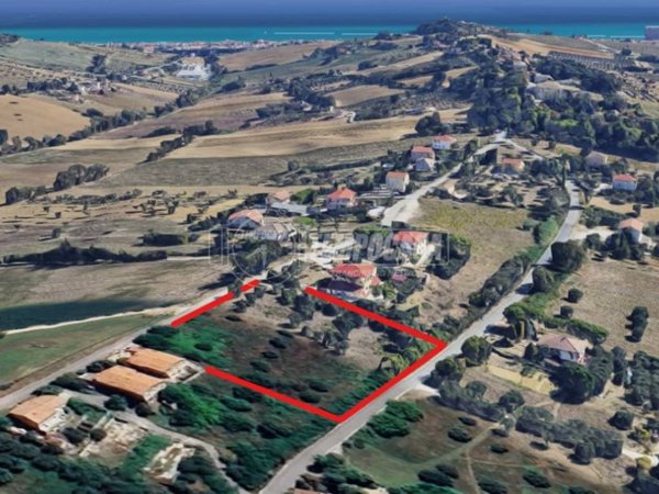casa indipendente in vendita a Potenza Picena in zona Montecanepino