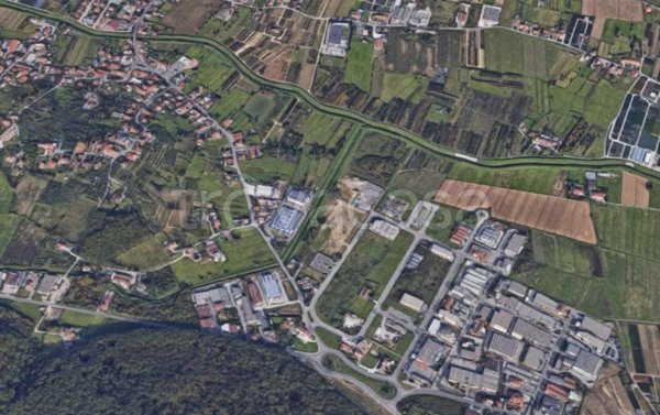 negozio in vendita a Potenza Picena