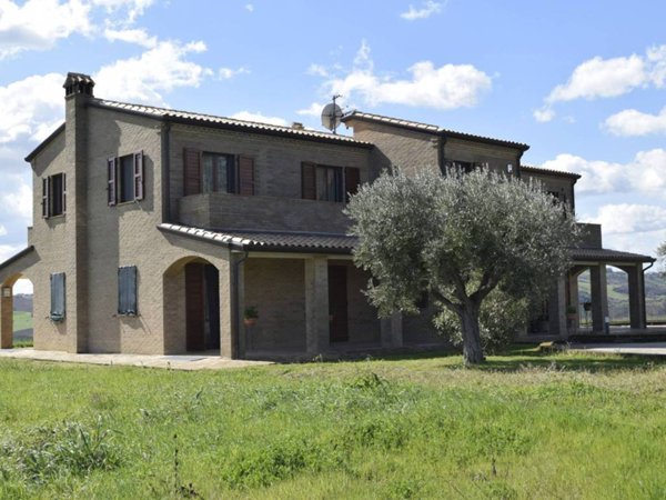 casa indipendente in vendita a Potenza Picena