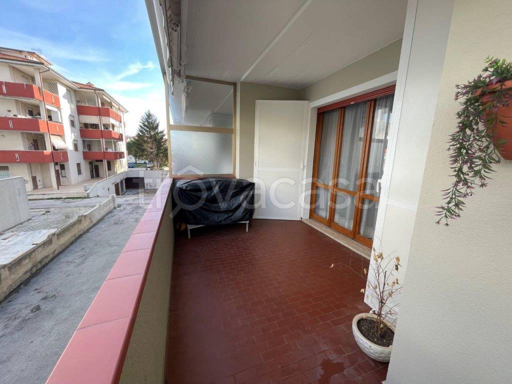 appartamento in vendita a Potenza Picena in zona Porto Potenza Picena