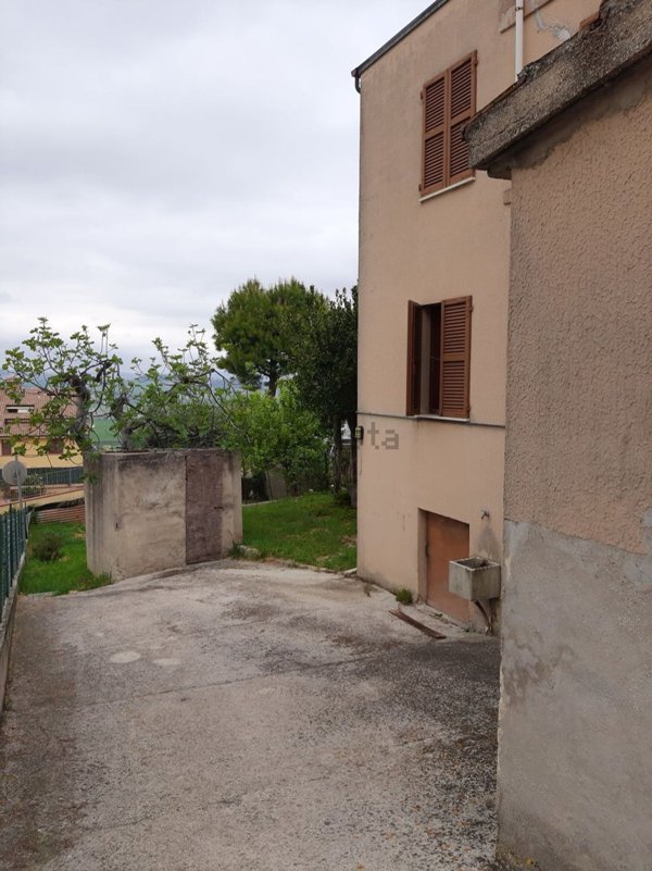 quadrivano in vendita a Potenza Picena