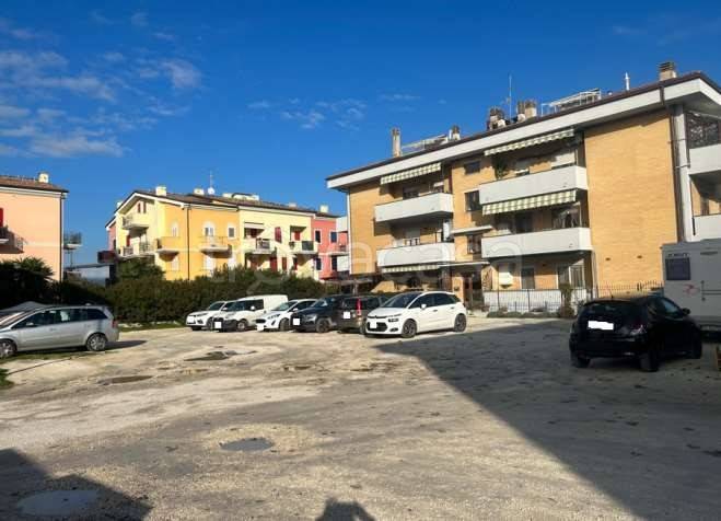 appartamento in vendita a Potenza Picena in zona Porto Potenza Picena