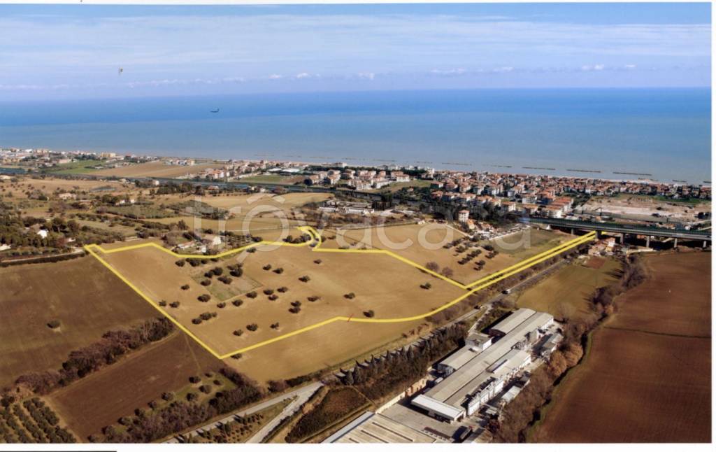 terreno agricolo in vendita a Potenza Picena