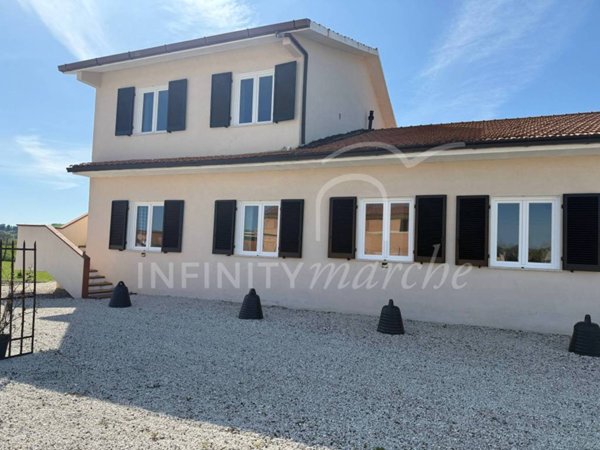 casa indipendente in vendita a Potenza Picena in zona San Girio