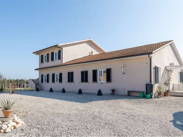 casa indipendente in vendita a Potenza Picena in zona San Girio