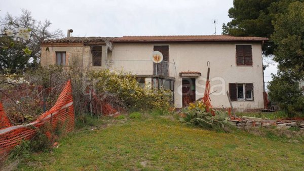 casa indipendente in vendita a Potenza Picena