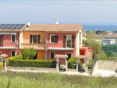 appartamento in vendita a Potenza Picena in zona Porto Potenza Picena