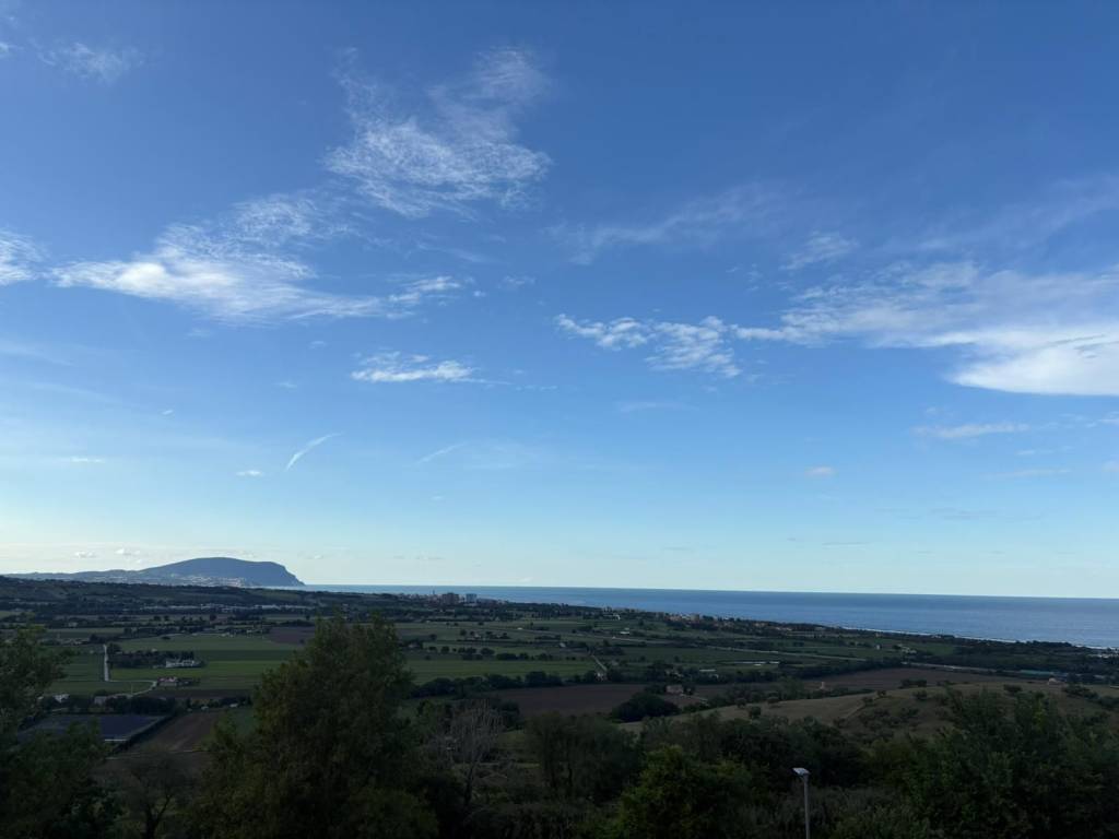 casa indipendente in vendita a Potenza Picena
