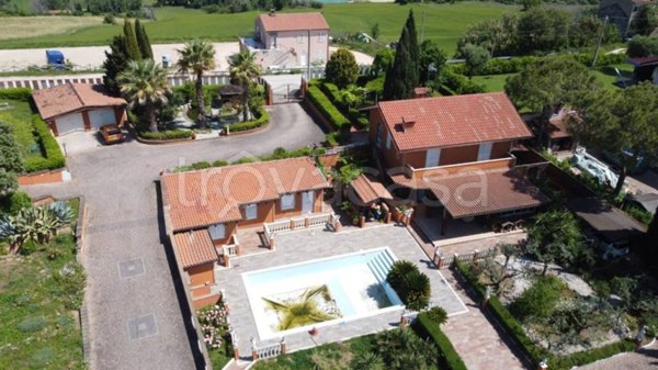 casa indipendente in vendita a Potenza Picena
