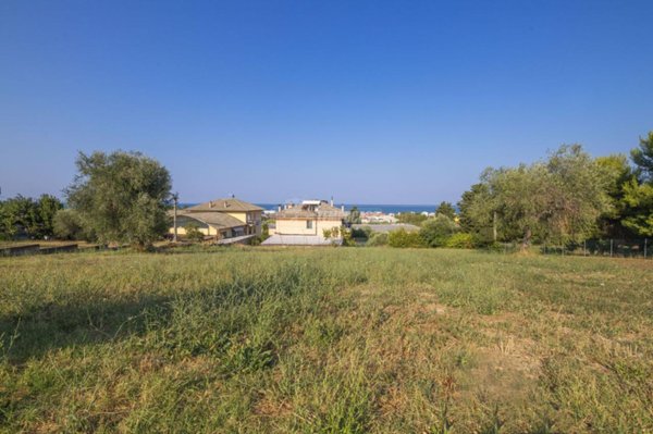 casa indipendente in vendita a Potenza Picena in zona Porto Potenza Picena