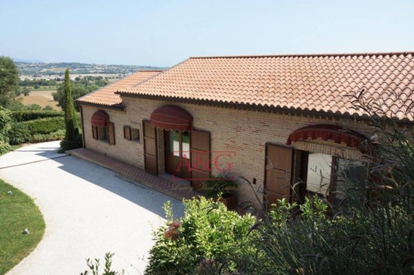 casa indipendente in vendita a Potenza Picena