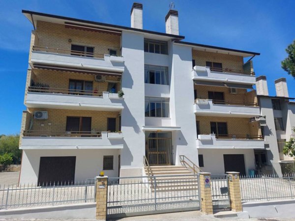 appartamento in vendita a Potenza Picena in zona Porto Potenza Picena