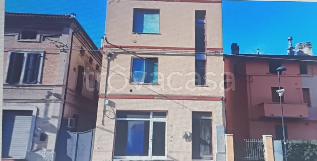 casa indipendente in vendita a Potenza Picena in zona Porto Potenza Picena