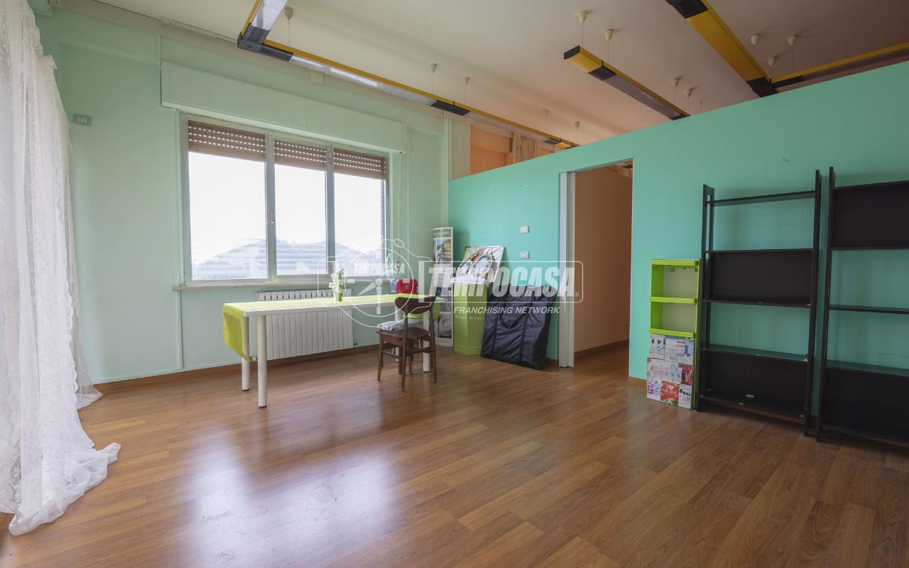 appartamento in vendita a Potenza Picena in zona Porto Potenza Picena