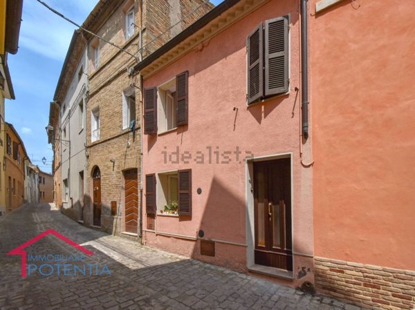 casa indipendente in vendita a Potenza Picena