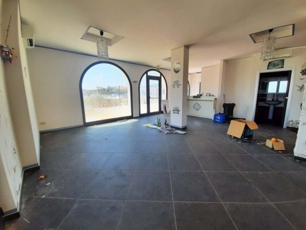 negozio in vendita a Potenza Picena in zona Porto Potenza Picena