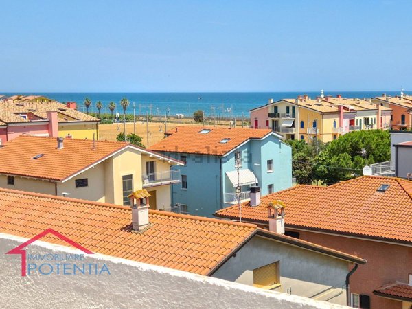 appartamento in vendita a Potenza Picena in zona Porto Potenza Picena