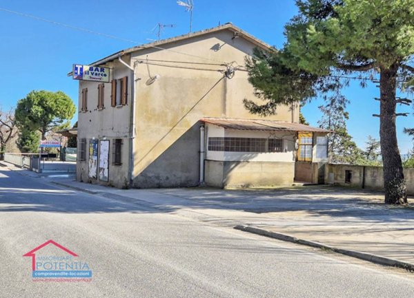 casa indipendente in vendita a Potenza Picena