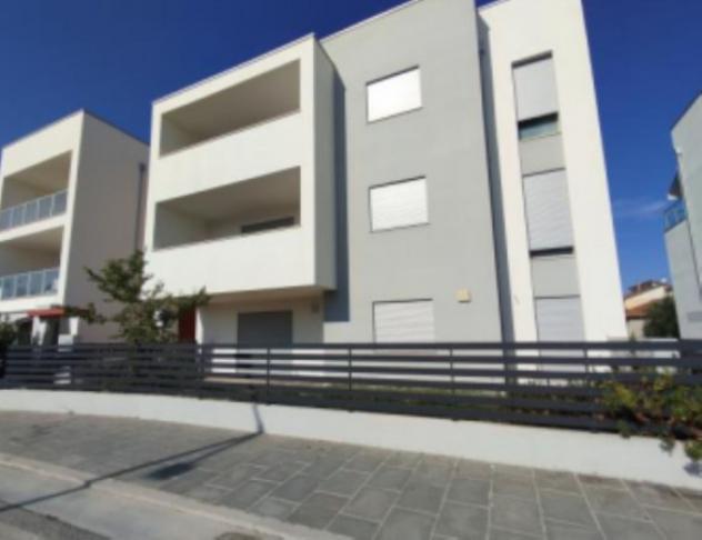 pentavano in vendita a Potenza Picena
