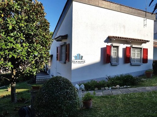 casa indipendente in vendita a Potenza Picena in zona Porto Potenza Picena