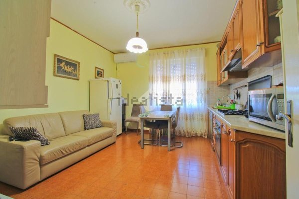 casa indipendente in vendita a Potenza Picena