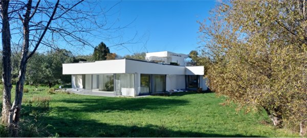 casa indipendente in vendita a Potenza Picena