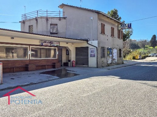 casa indipendente in vendita a Potenza Picena