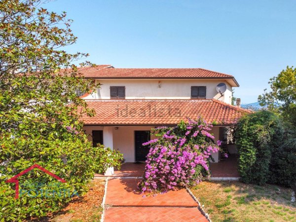 casa indipendente in vendita a Potenza Picena