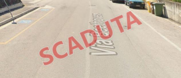 pentavano in vendita a Potenza Picena