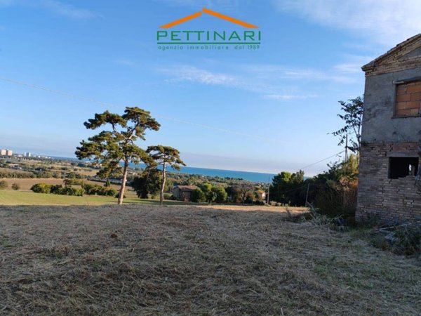 casa indipendente in vendita a Potenza Picena