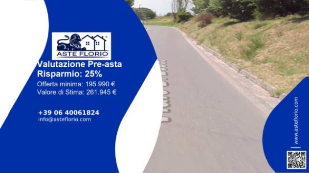 locale di sgombero in vendita a Potenza Picena