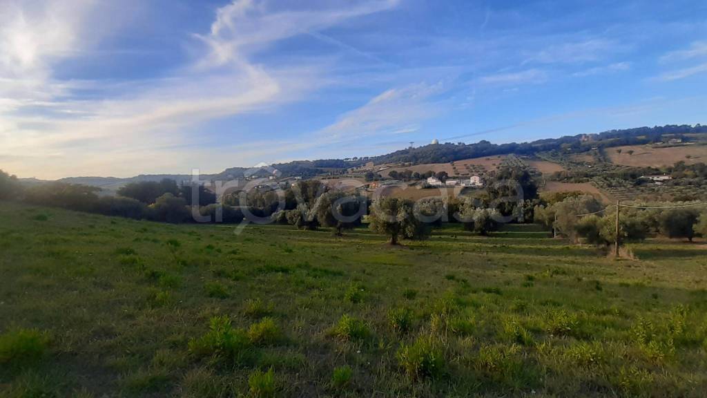 casa indipendente in vendita a Potenza Picena