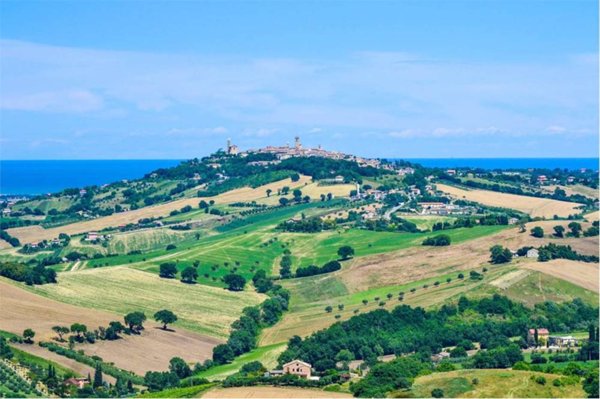 casa indipendente in vendita a Potenza Picena
