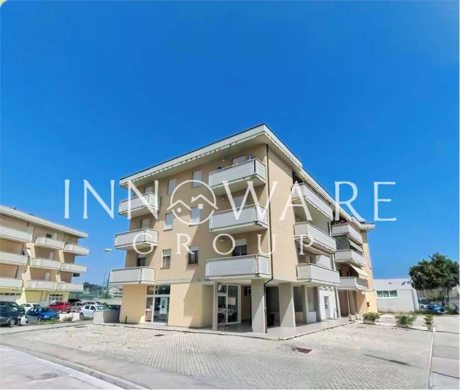 appartamento in vendita a Potenza Picena in zona Porto Potenza Picena