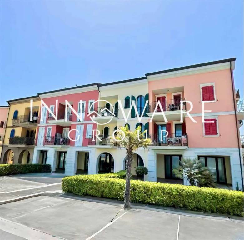 appartamento in vendita a Potenza Picena in zona Porto Potenza Picena