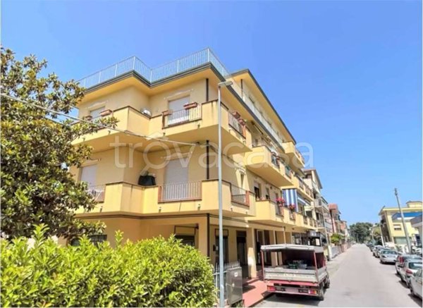 appartamento in vendita a Potenza Picena in zona Porto Potenza Picena