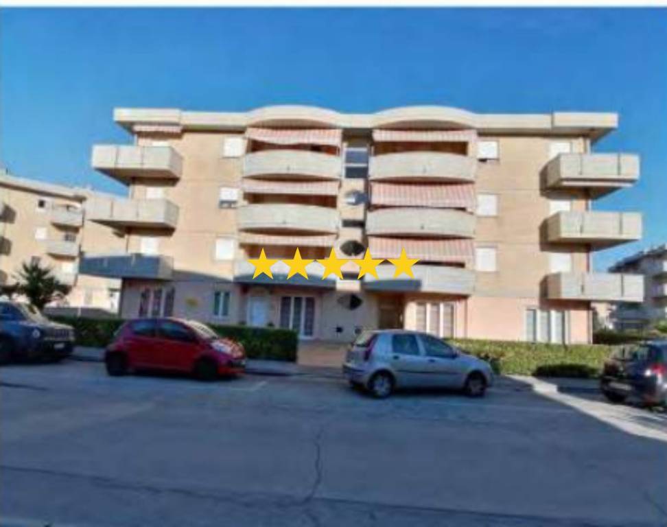 appartamento in vendita a Potenza Picena in zona Porto Potenza Picena