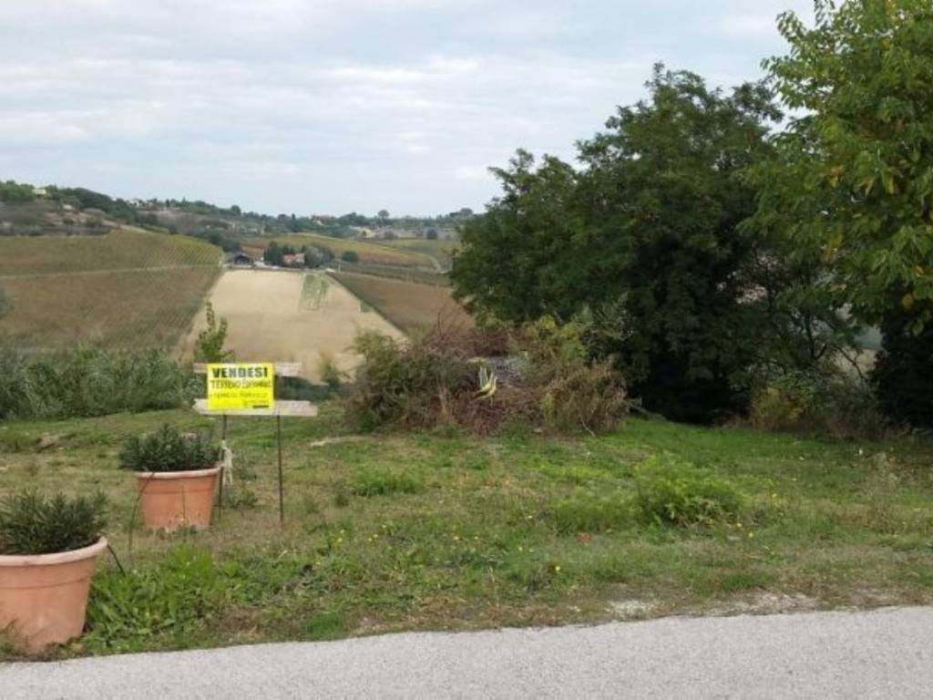 appartamento in vendita a Potenza Picena in zona Montecanepino