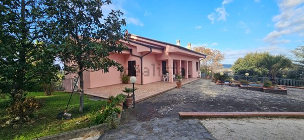 casa indipendente in vendita a Potenza Picena in zona San Girio