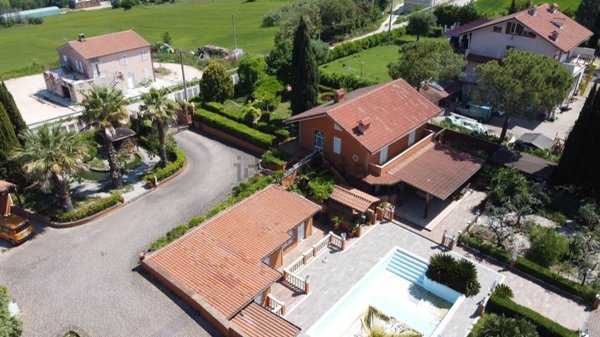 casa indipendente in vendita a Potenza Picena