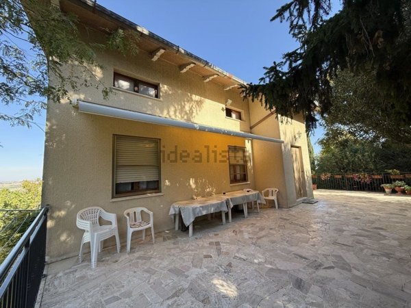 casa indipendente in vendita a Potenza Picena