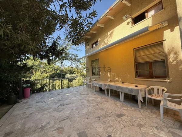 casa indipendente in vendita a Potenza Picena