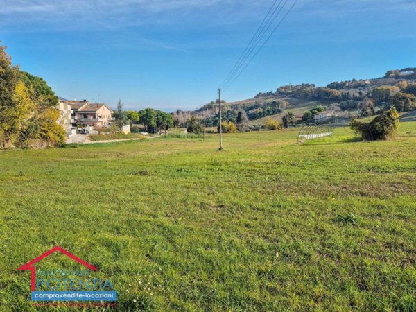 terreno agricolo in vendita a Potenza Picena