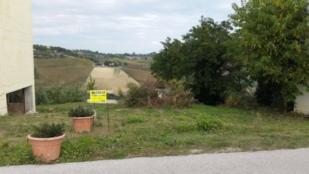 appartamento in vendita a Potenza Picena in zona Montecanepino