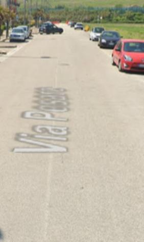 negozio in vendita a Potenza Picena in zona Porto Potenza Picena