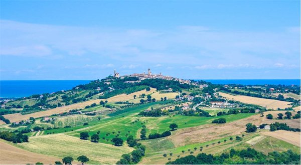 casa indipendente in vendita a Potenza Picena
