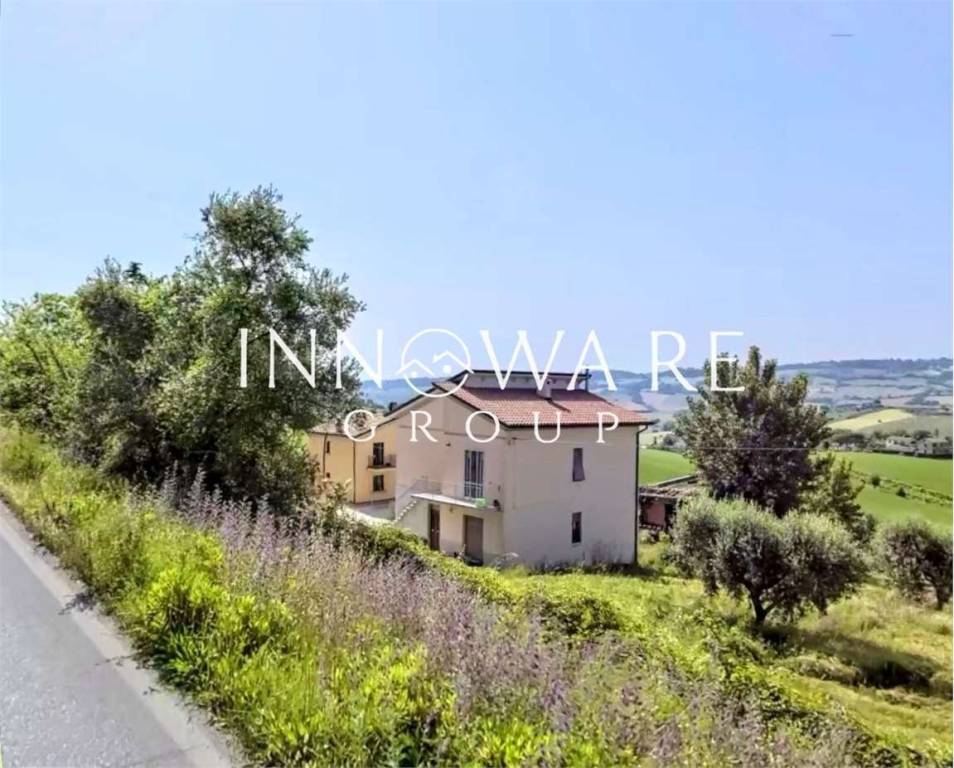 casa indipendente in vendita a Potenza Picena