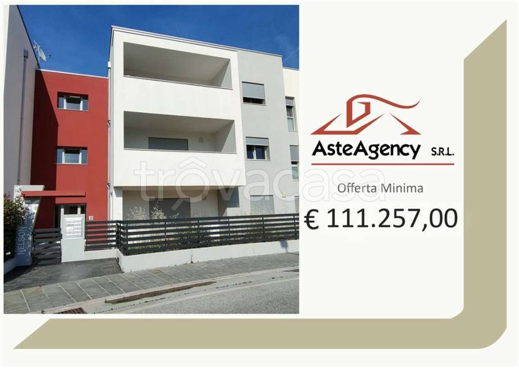 appartamento in vendita a Potenza Picena in zona Porto Potenza Picena