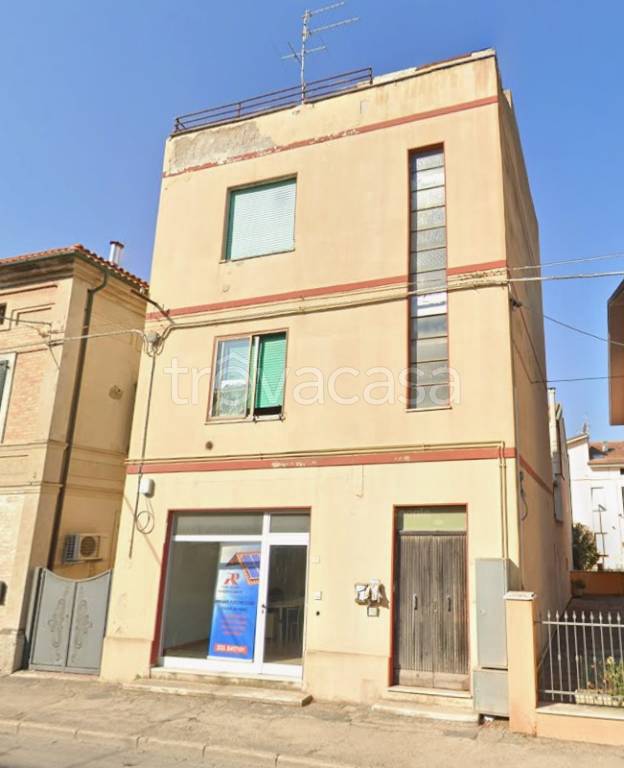casa indipendente in vendita a Potenza Picena in zona Porto Potenza Picena